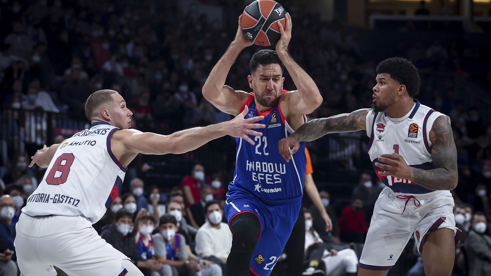 ÖZET: A.Efes'ten 7. galibiyet