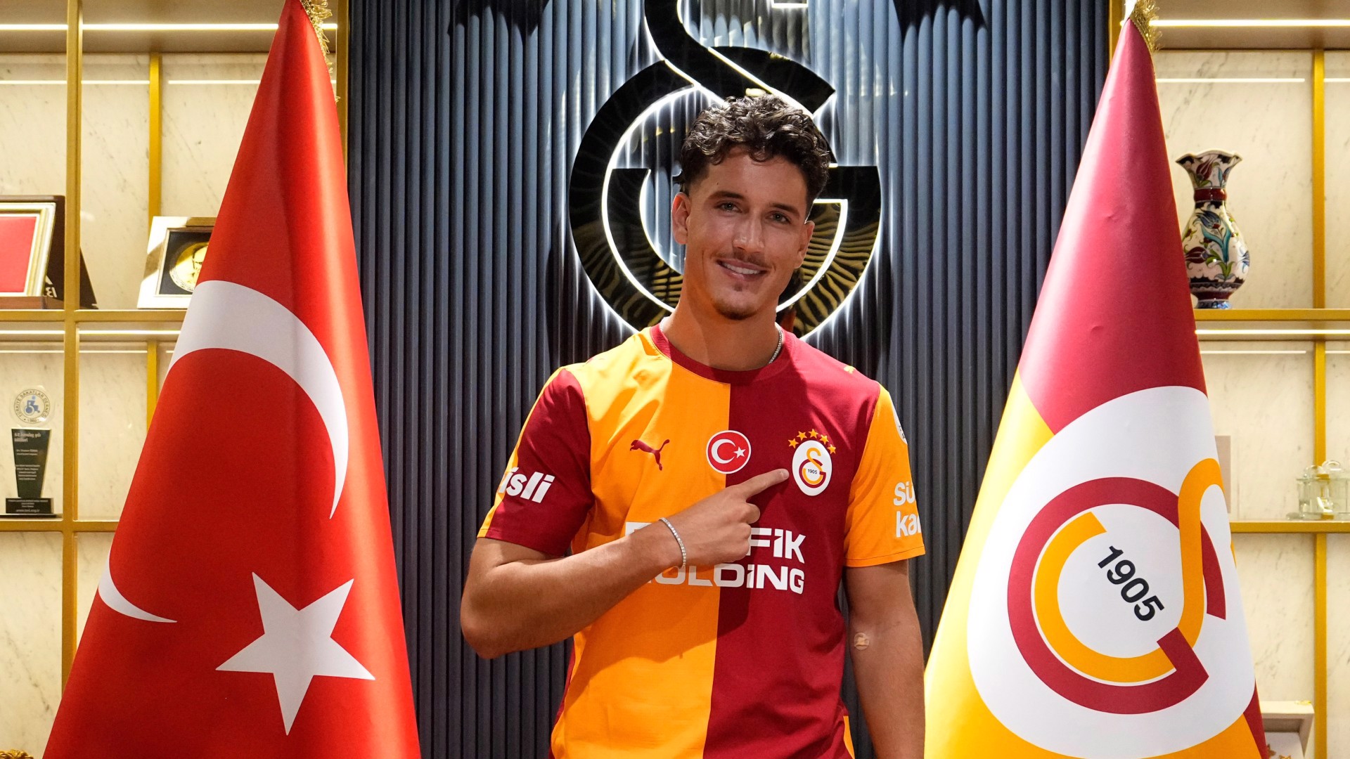 "Çocukluk hayalim gerçekleşti"