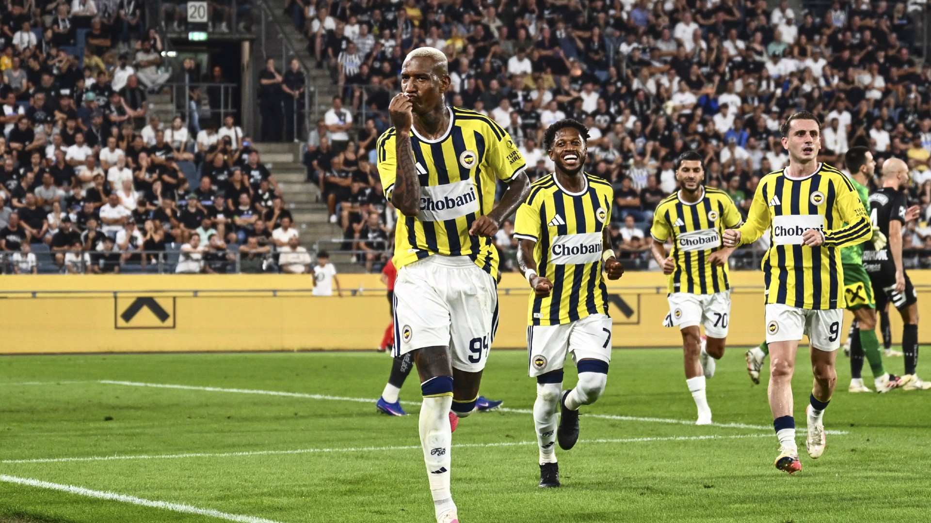 Fenerbahçe play-off biletini aldı