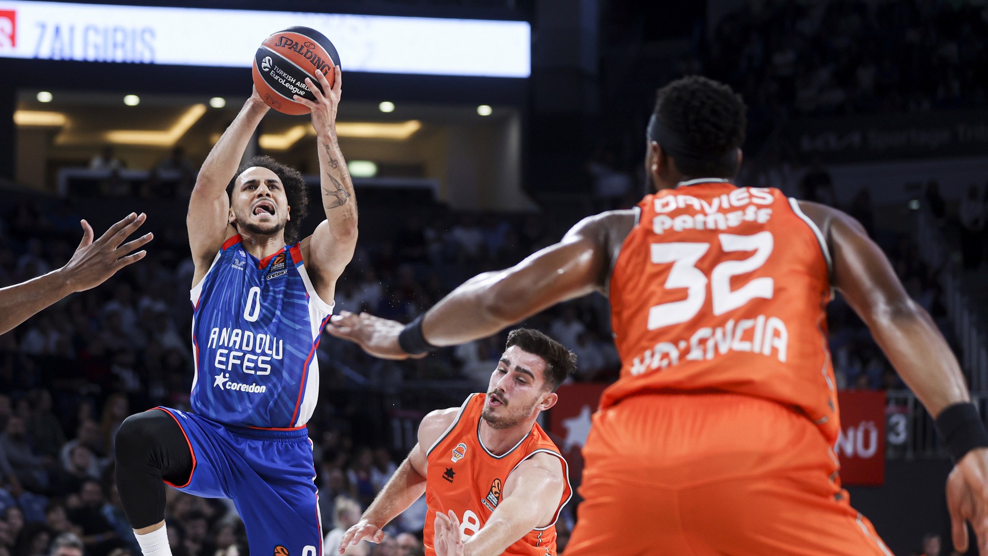 A.Efes, ALBA Berlin deplasmanında