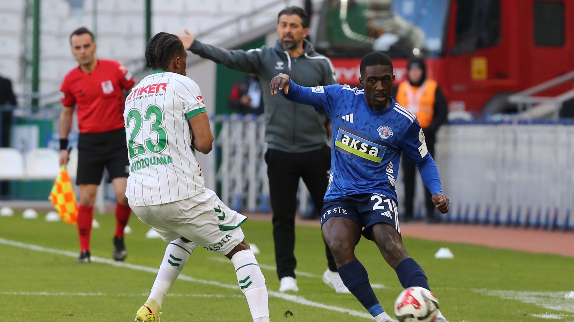 Konyaspor ve Kasımpaşa puanları paylaştı