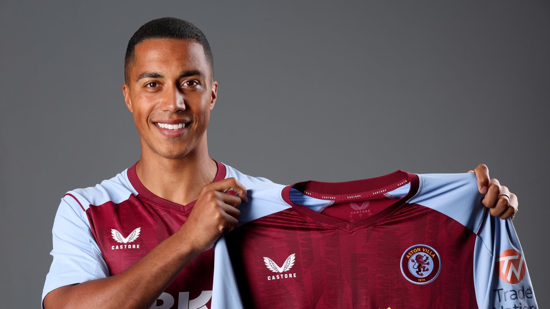 Tielemans signe à Àston Villa