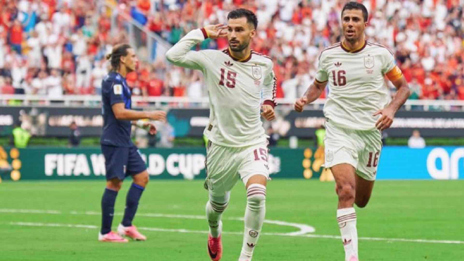 L'Espagne pousse l'Uruguay vers la...