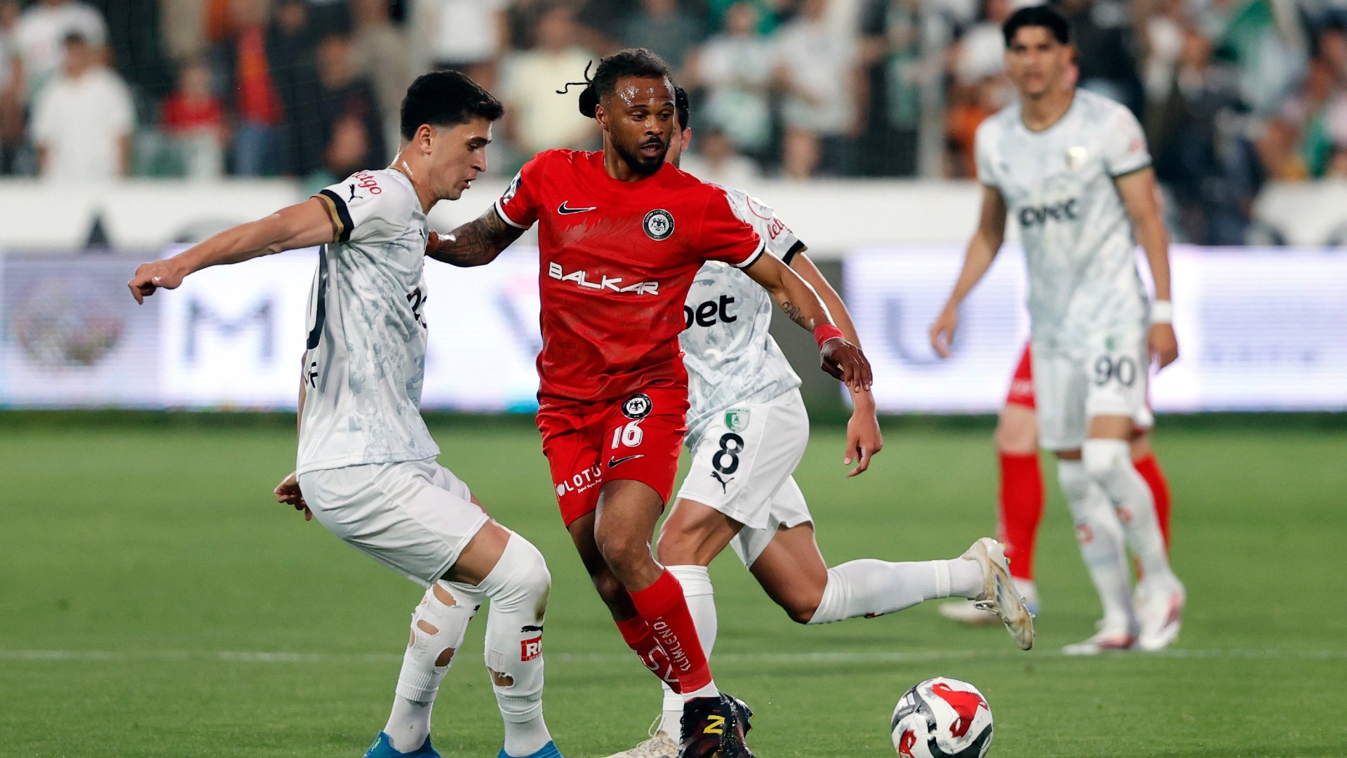 Çorum ve Bodrum final için sahada