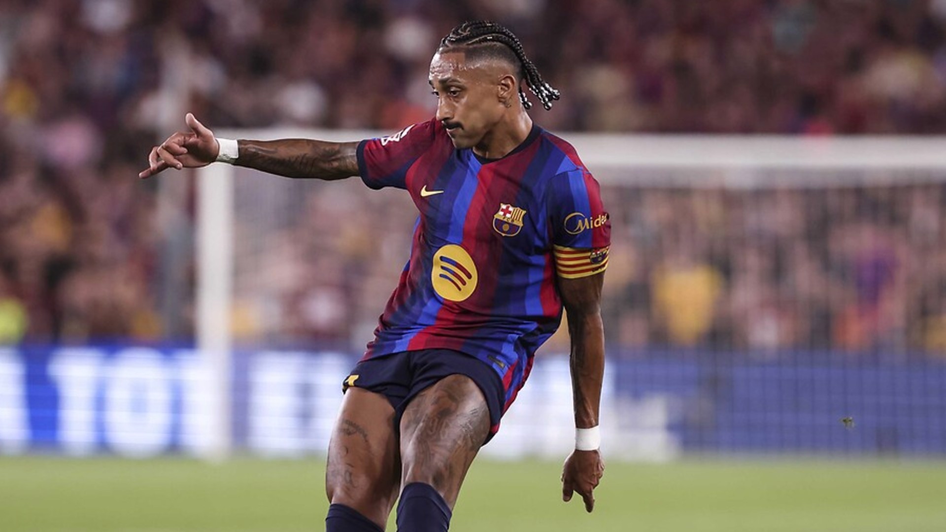 Barcelona evinde 5 golle galip
