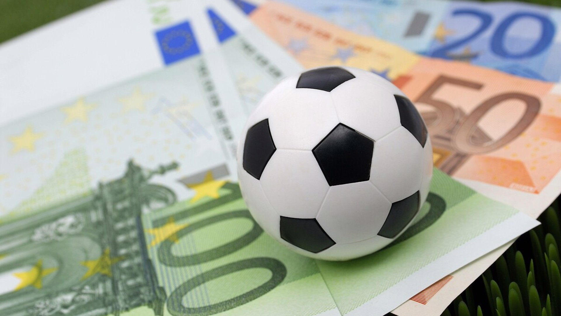 4 büyükler transferde kılı kırk yaracak