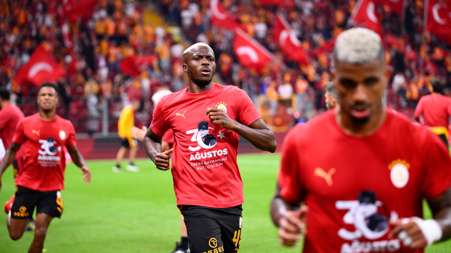 Galatasaray'dan Osimhen ve Lemina için sakatlık açıklaması