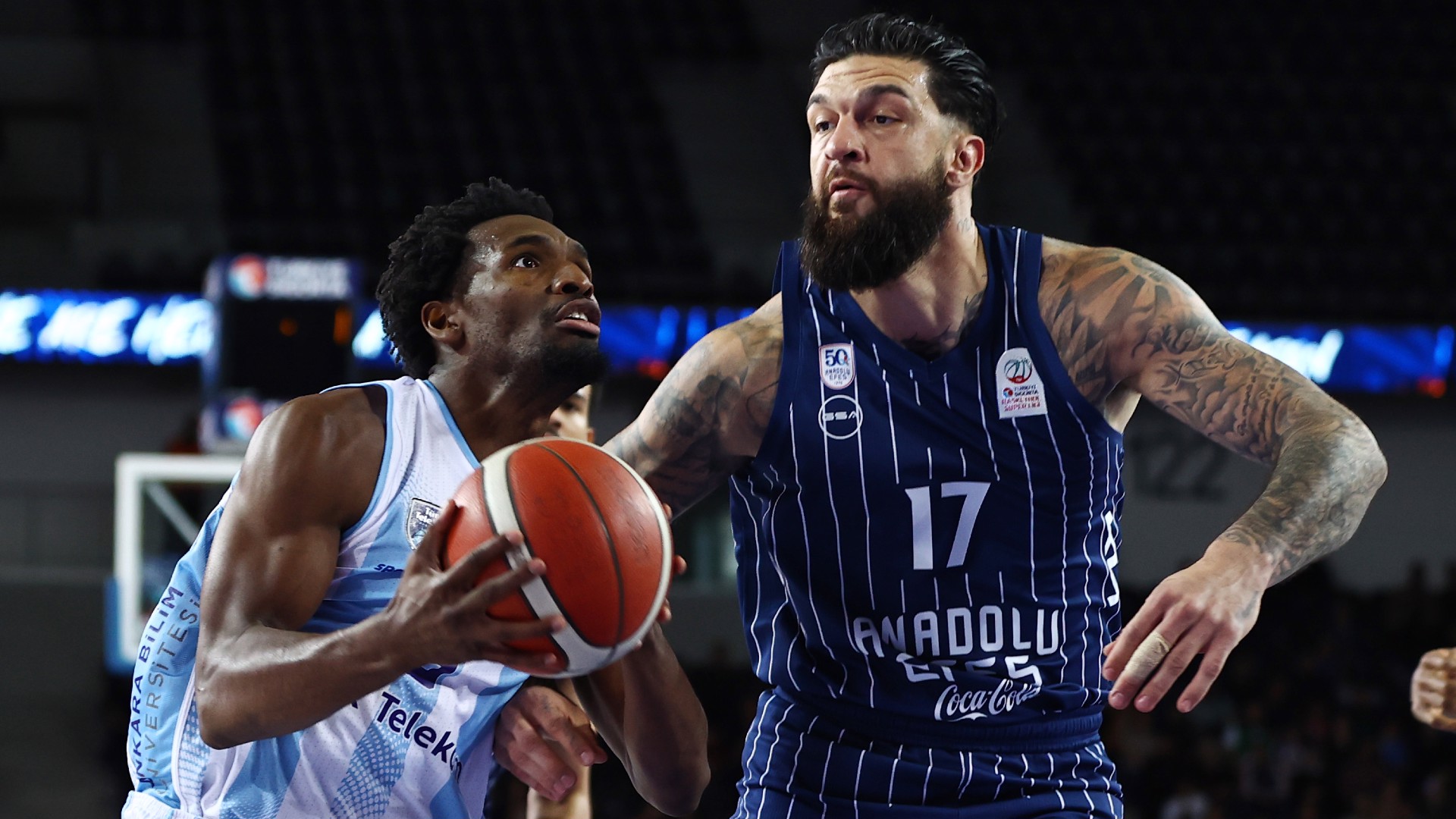 Anadolu Efes yarı finale yükseldi