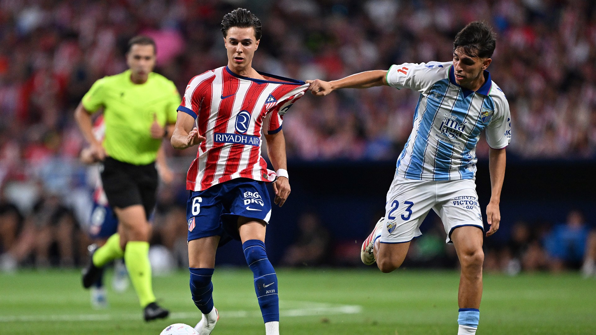 Atletico Madrid galibiyetle başladı