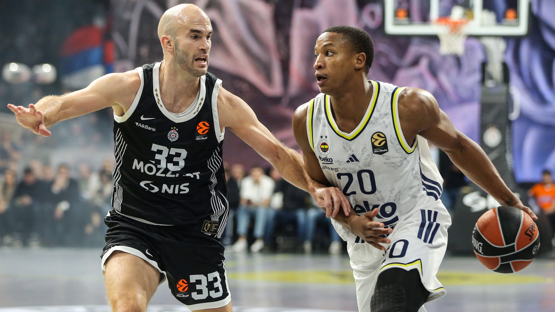 Fenerbahçe Beko, Belgrad'da şov yaptı