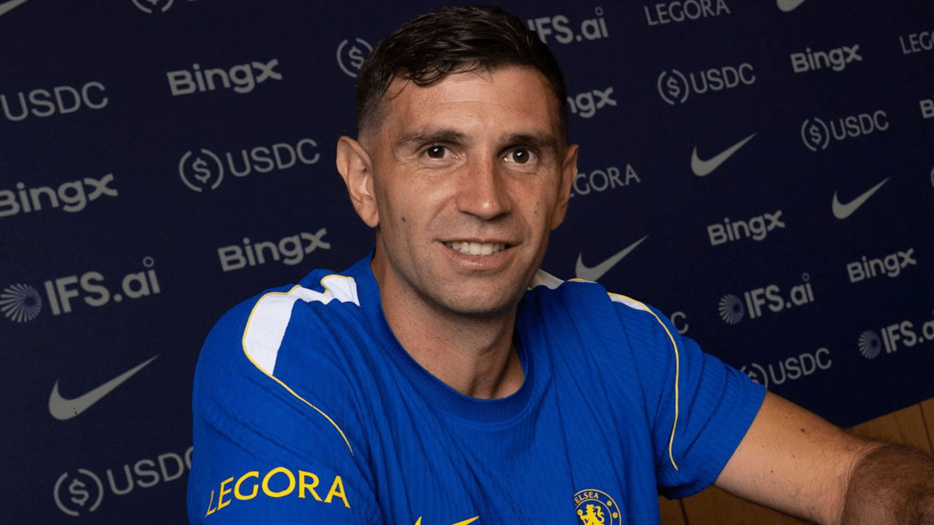 Emiliano Martinez signe à Chelsea