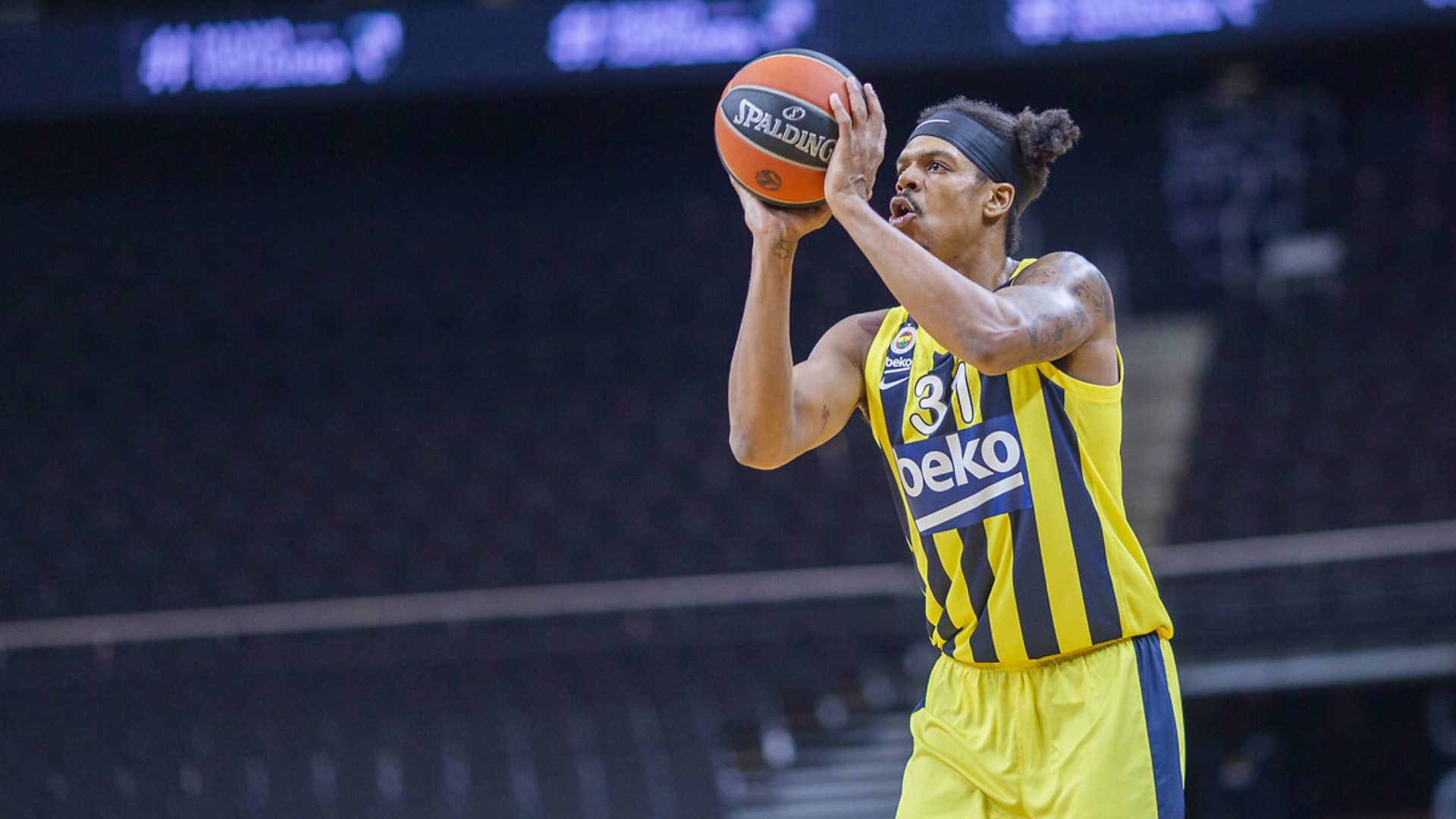 Jarell Eddie ile yollar ayrıldı