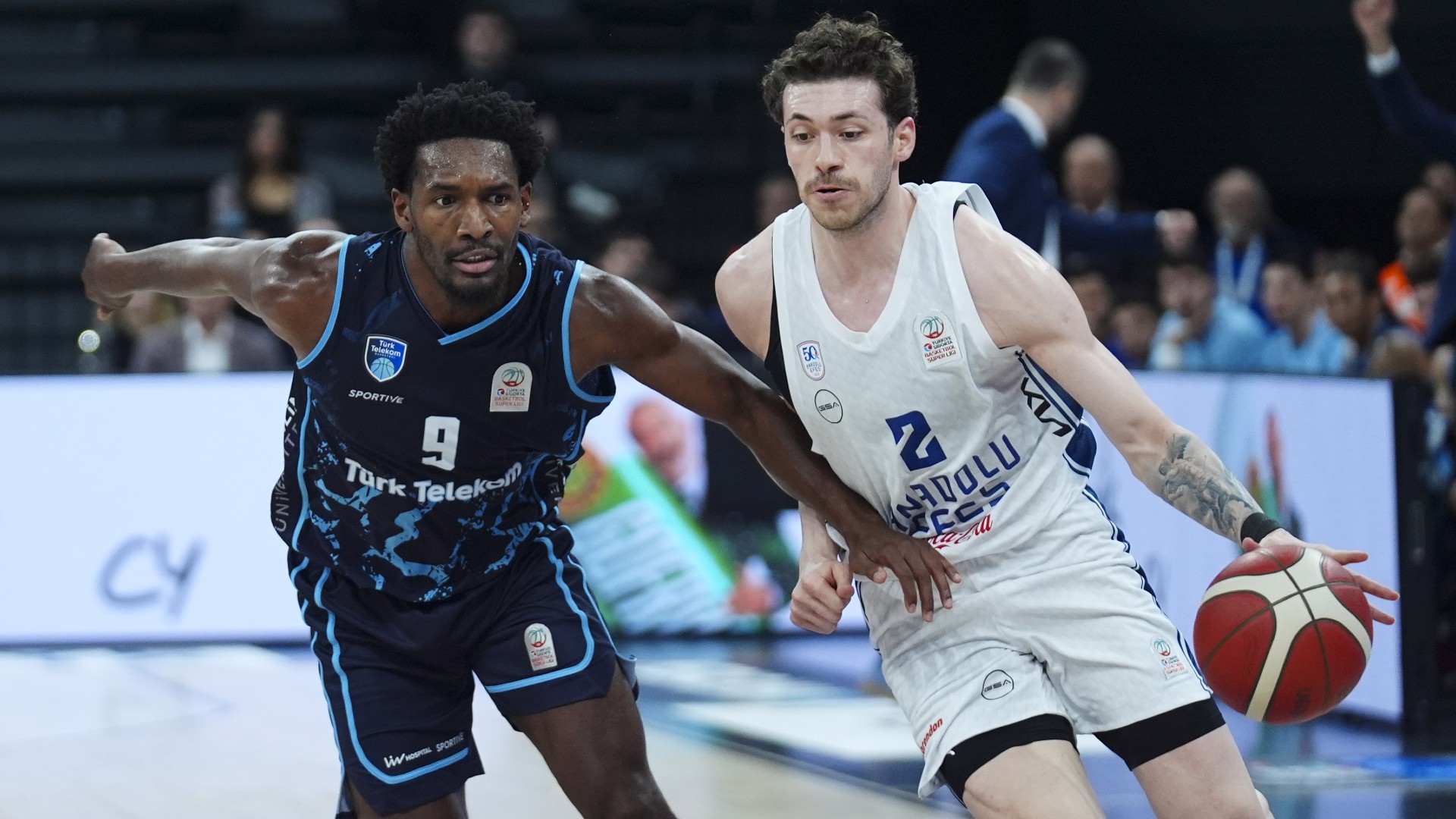 Anadolu Efes, Türk Telekom'u yendi