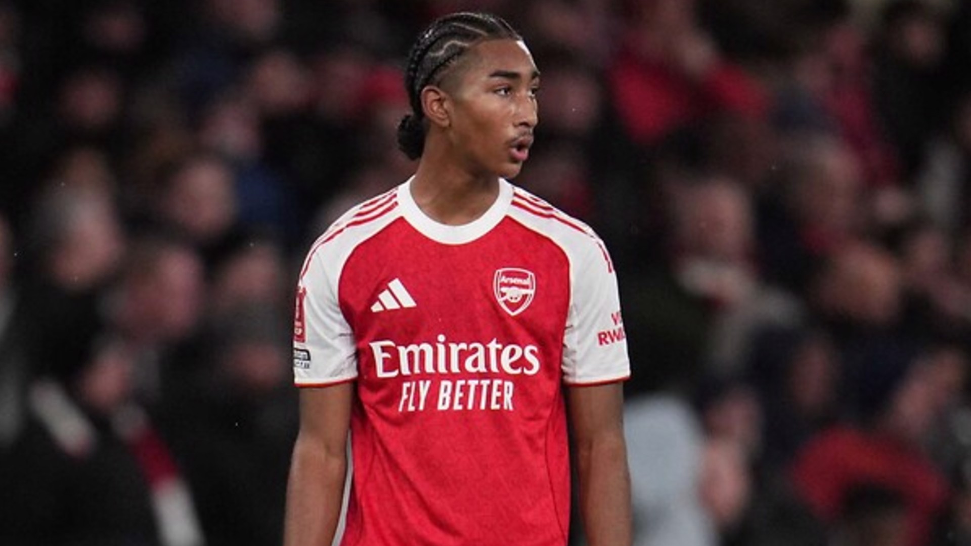 Arsenal'dan 16 yaşındaki Salmon'a sözleşme