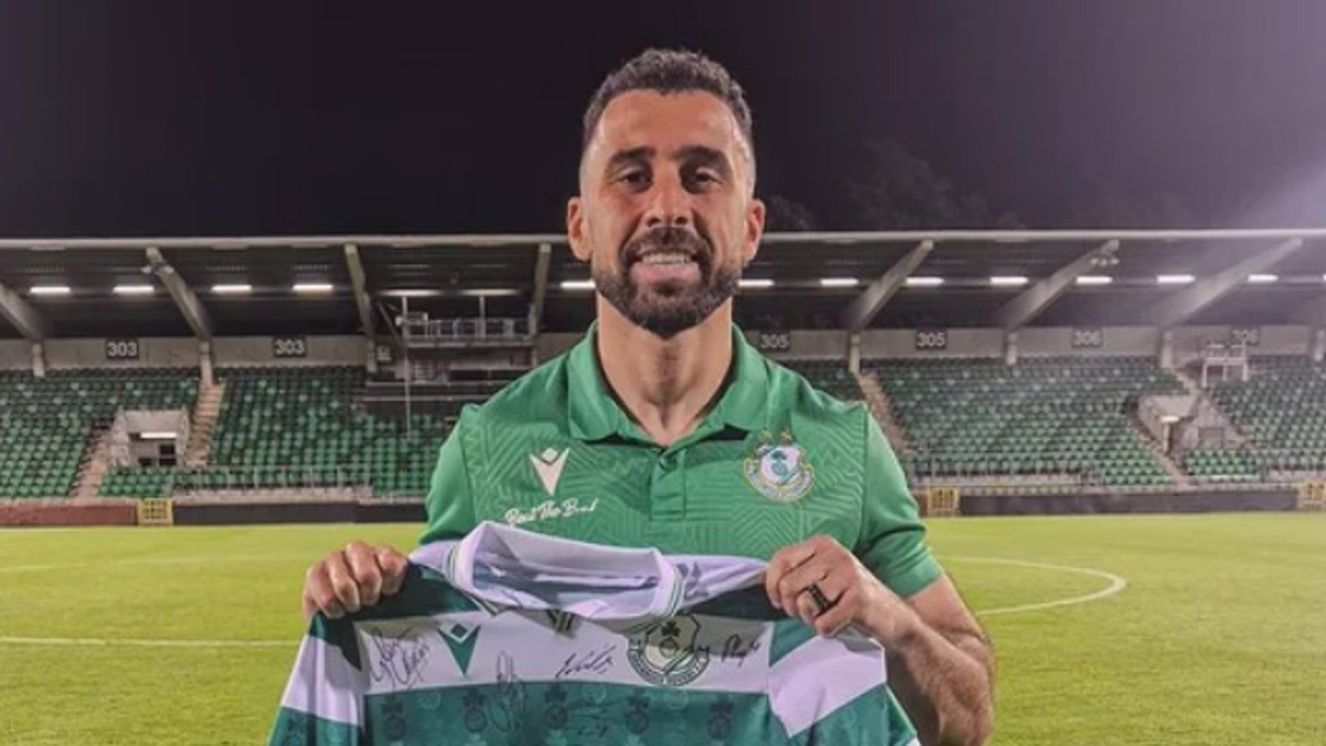 Bankadan futbolculuğa: Roberto Lopes