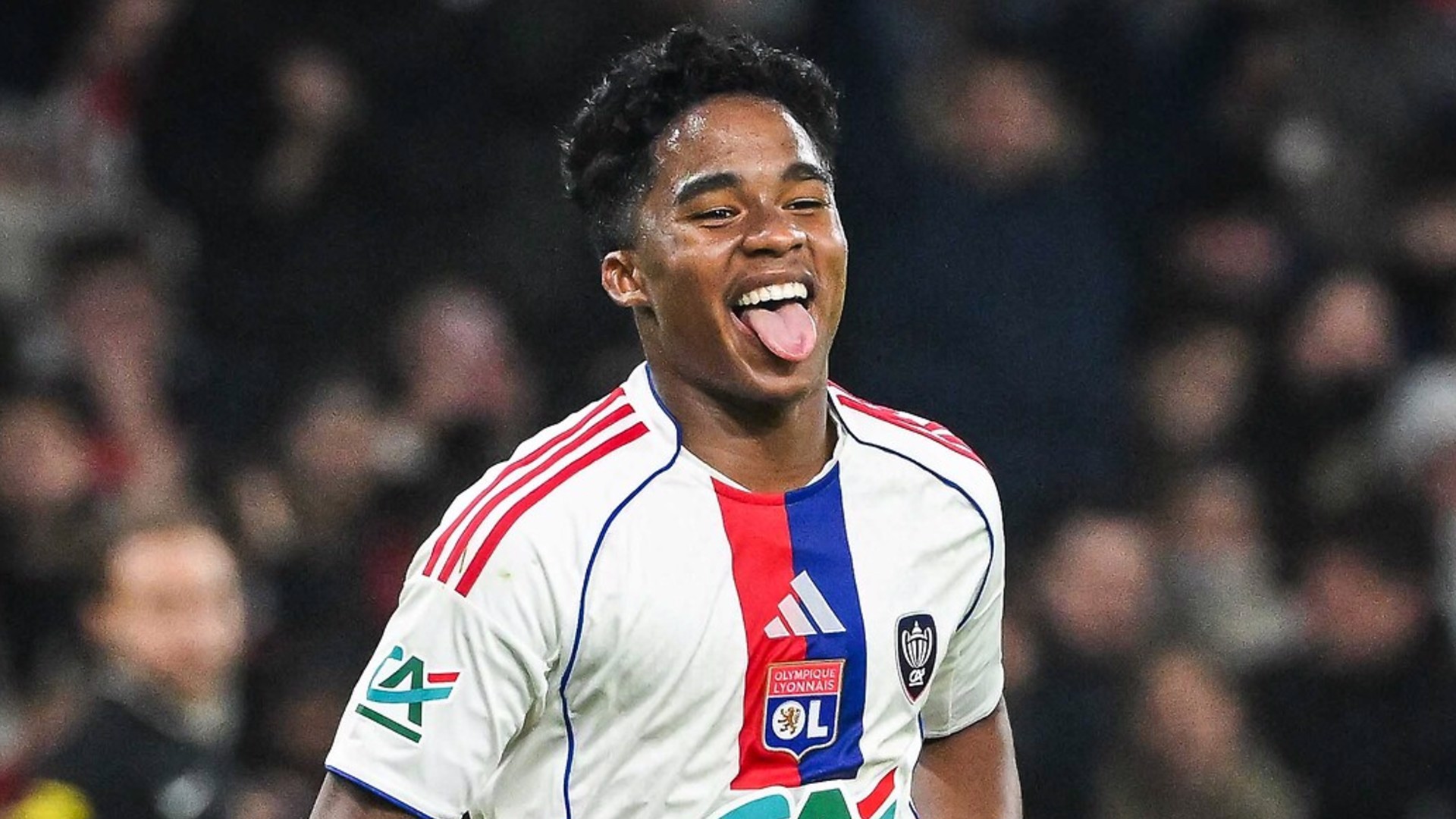 PSG'ye evinde Lyon çelmesi