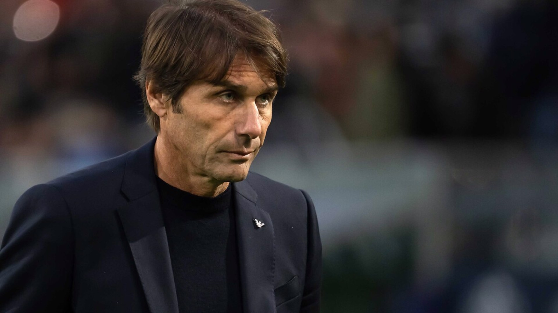 Conte, Napoli'ye veda etti