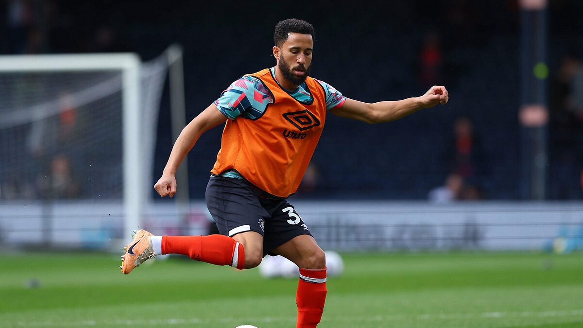 Townsend'i ısınırken çim silindiri ezdi