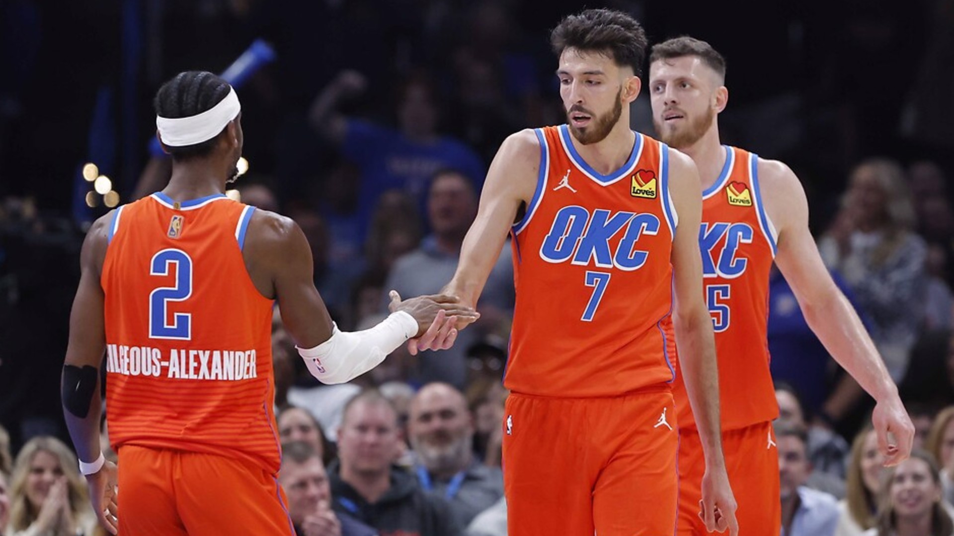 Oklahoma seride ilk maçı aldı