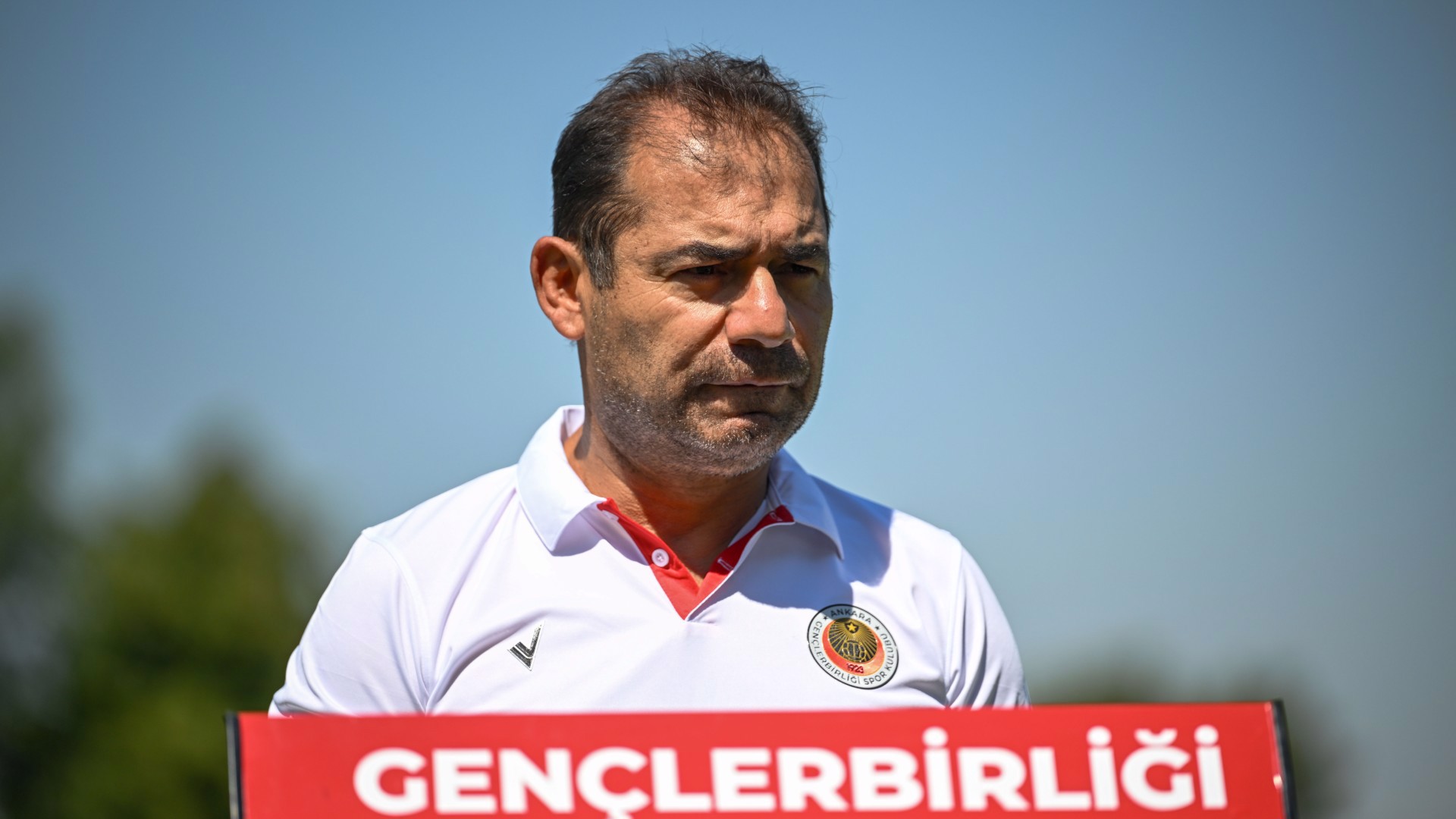 "Rehavete kapılmamalıyız"