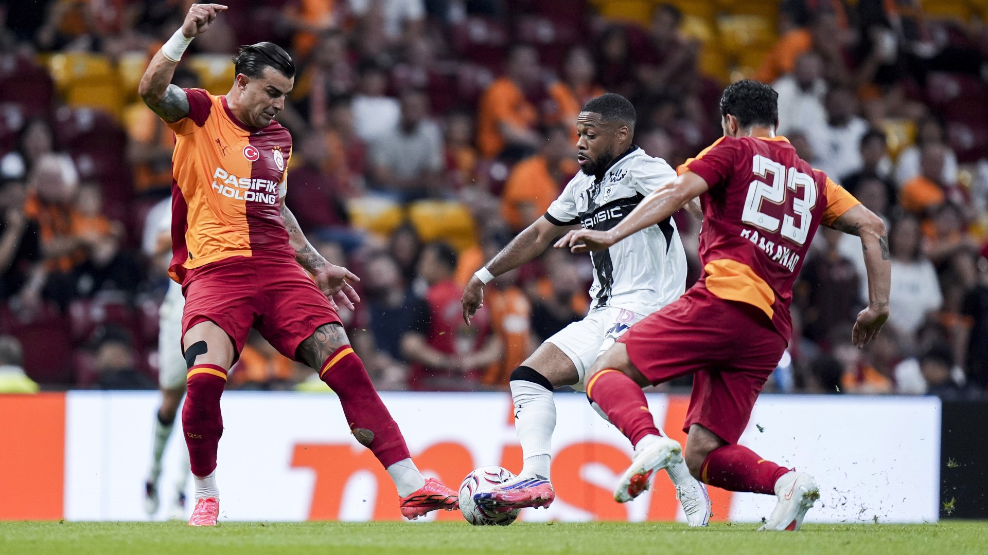 Galatasaray, Rennes ile berabere kaldı