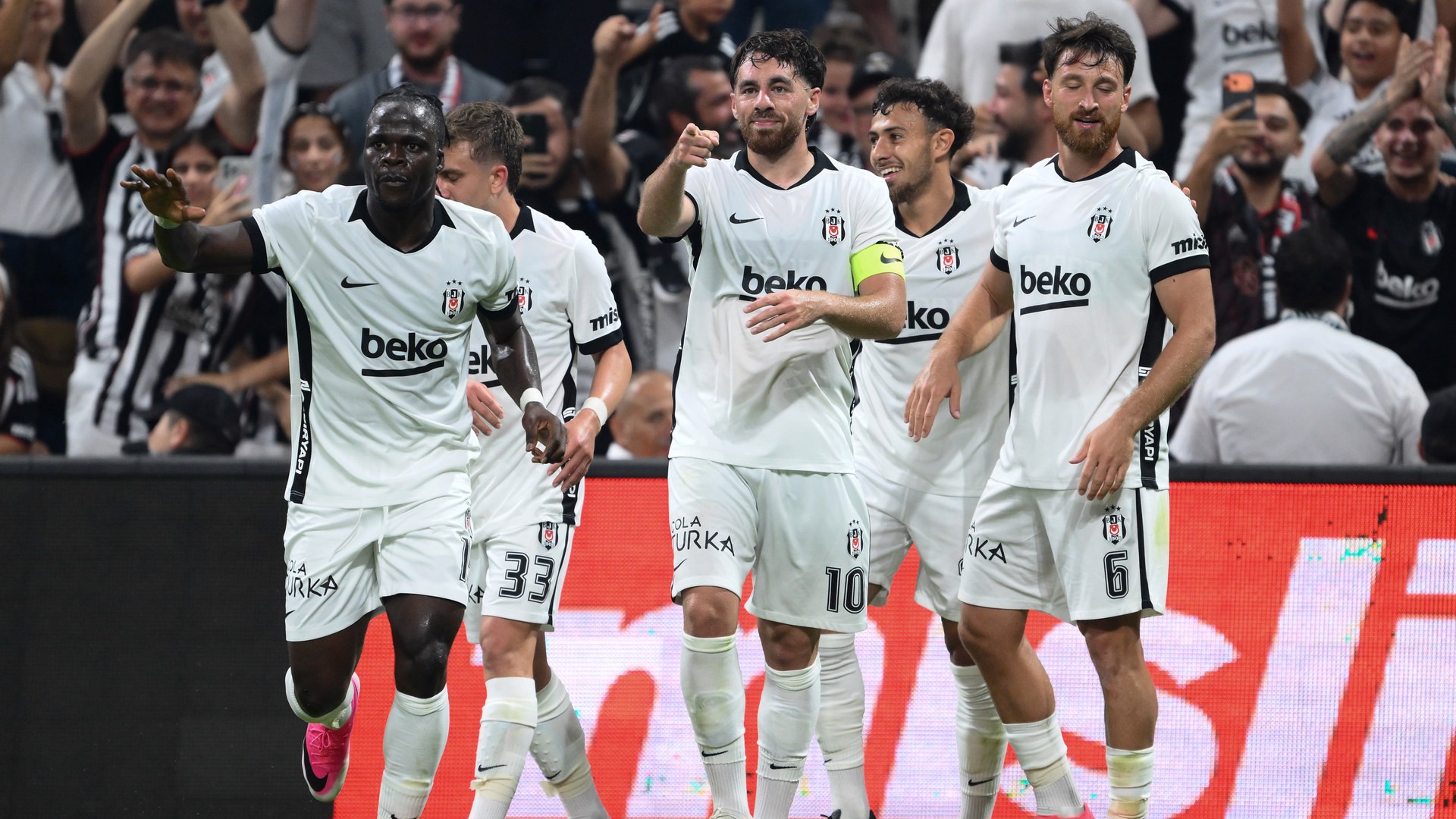 Beşiktaş, Midtjylland'ı devirdi