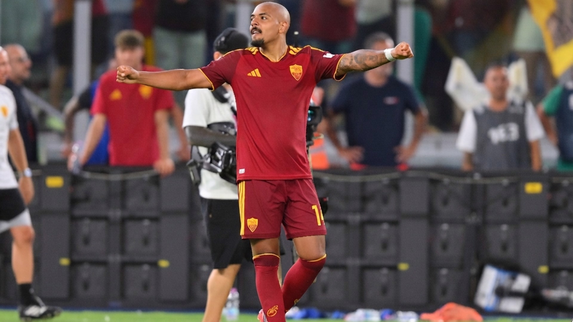 Roma, 4'te 4 yaptı 