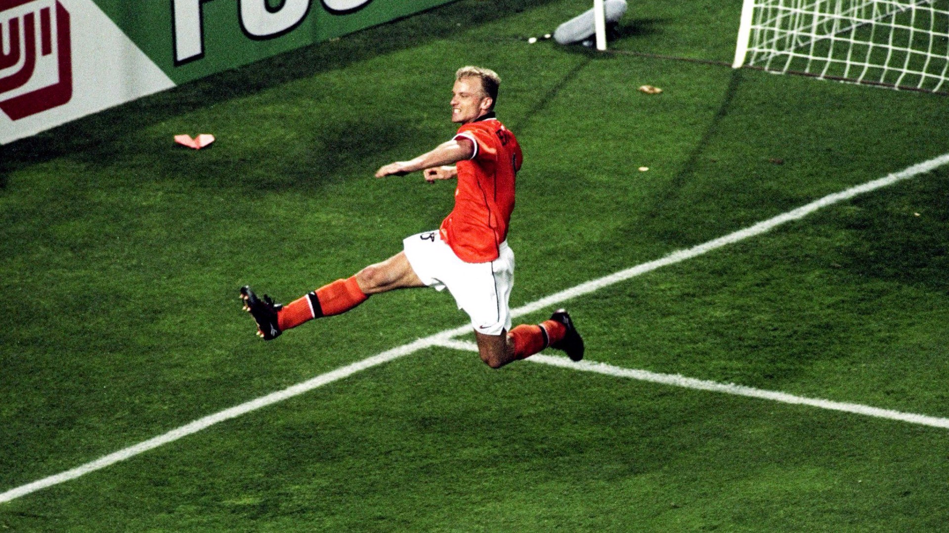 Bergkamp’ın kusursuz üç dokunuşu
