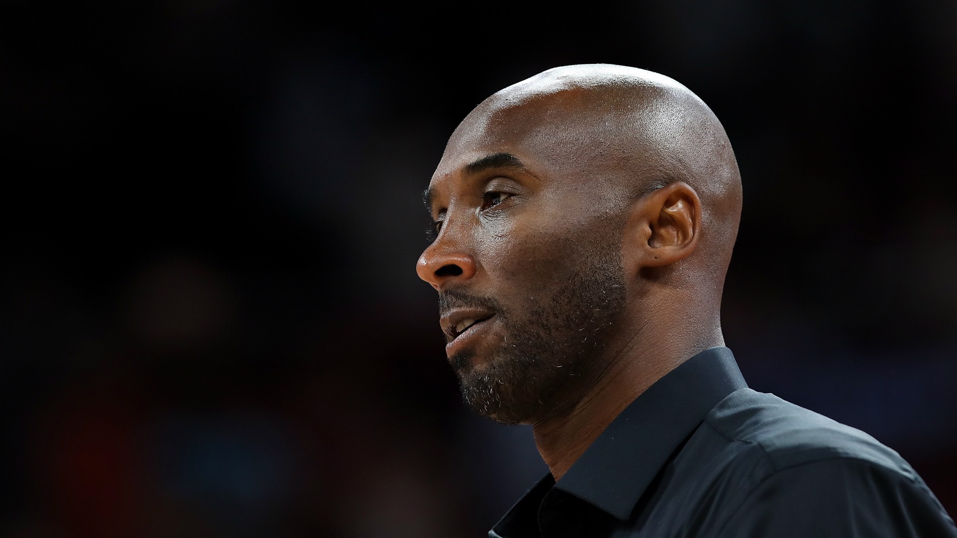 Kobe Bryant helikopter kazasında yaşamını yitirdi