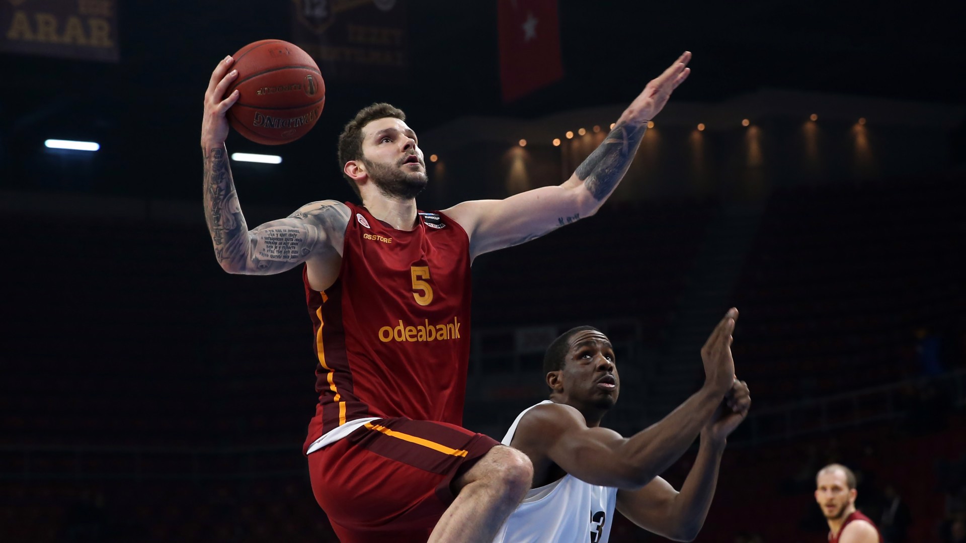G.Saray'dan Micov'a görev