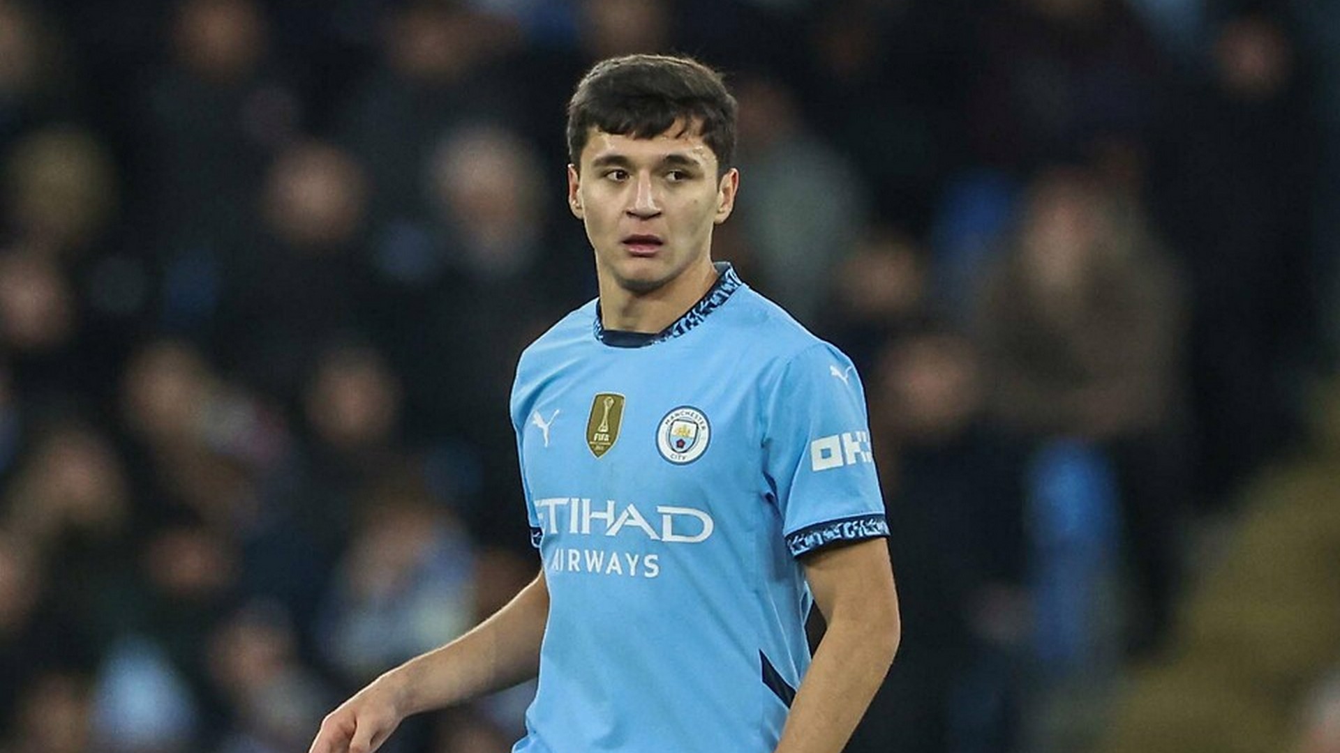 Man. City'de Khusanov sözleşmesini uzattı