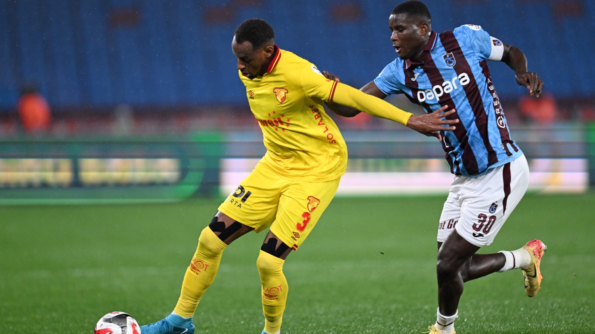 Trabzonspor puanı kurtardı