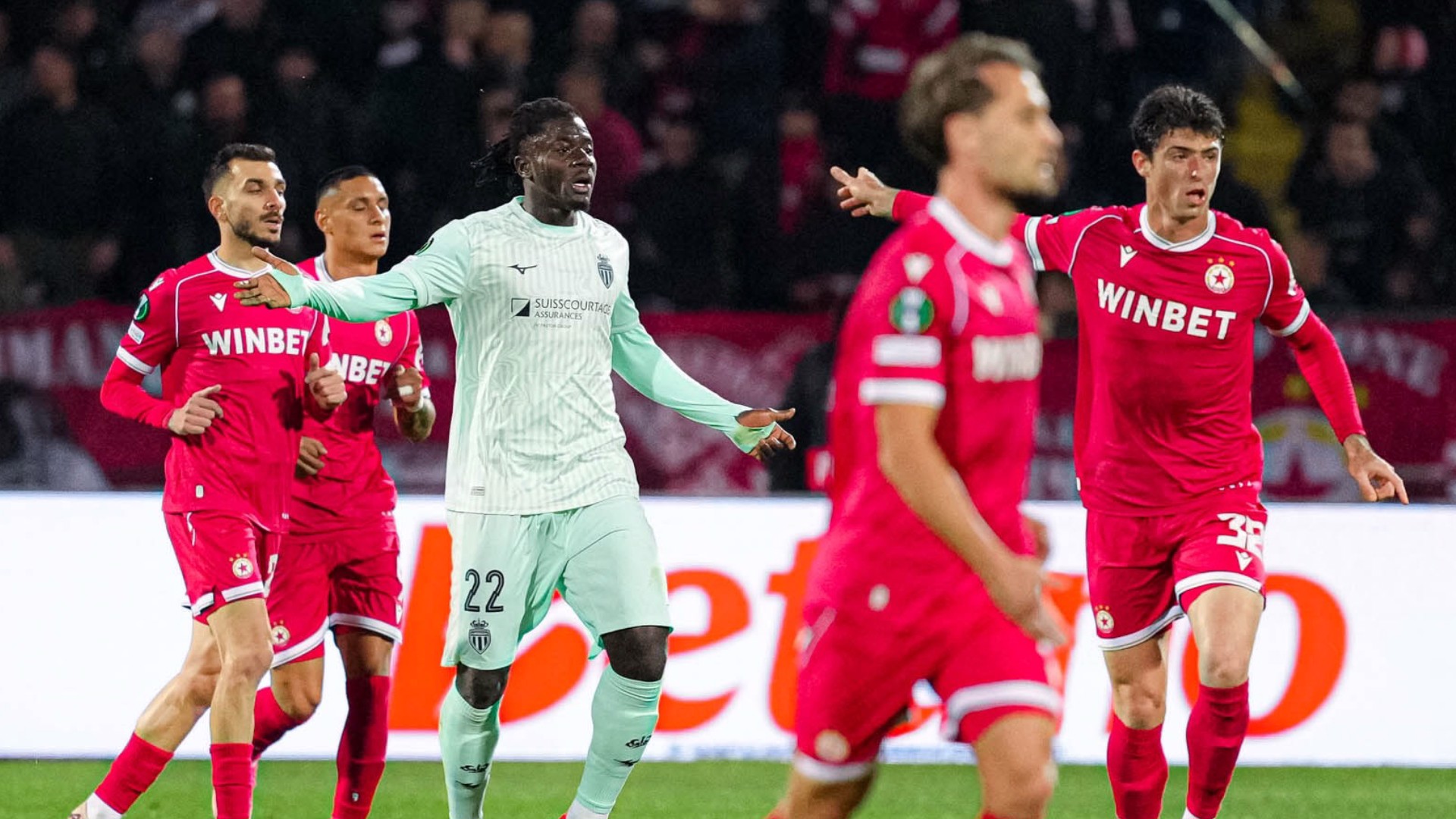 Monaco en patron pour lancer sa campagne européenne
