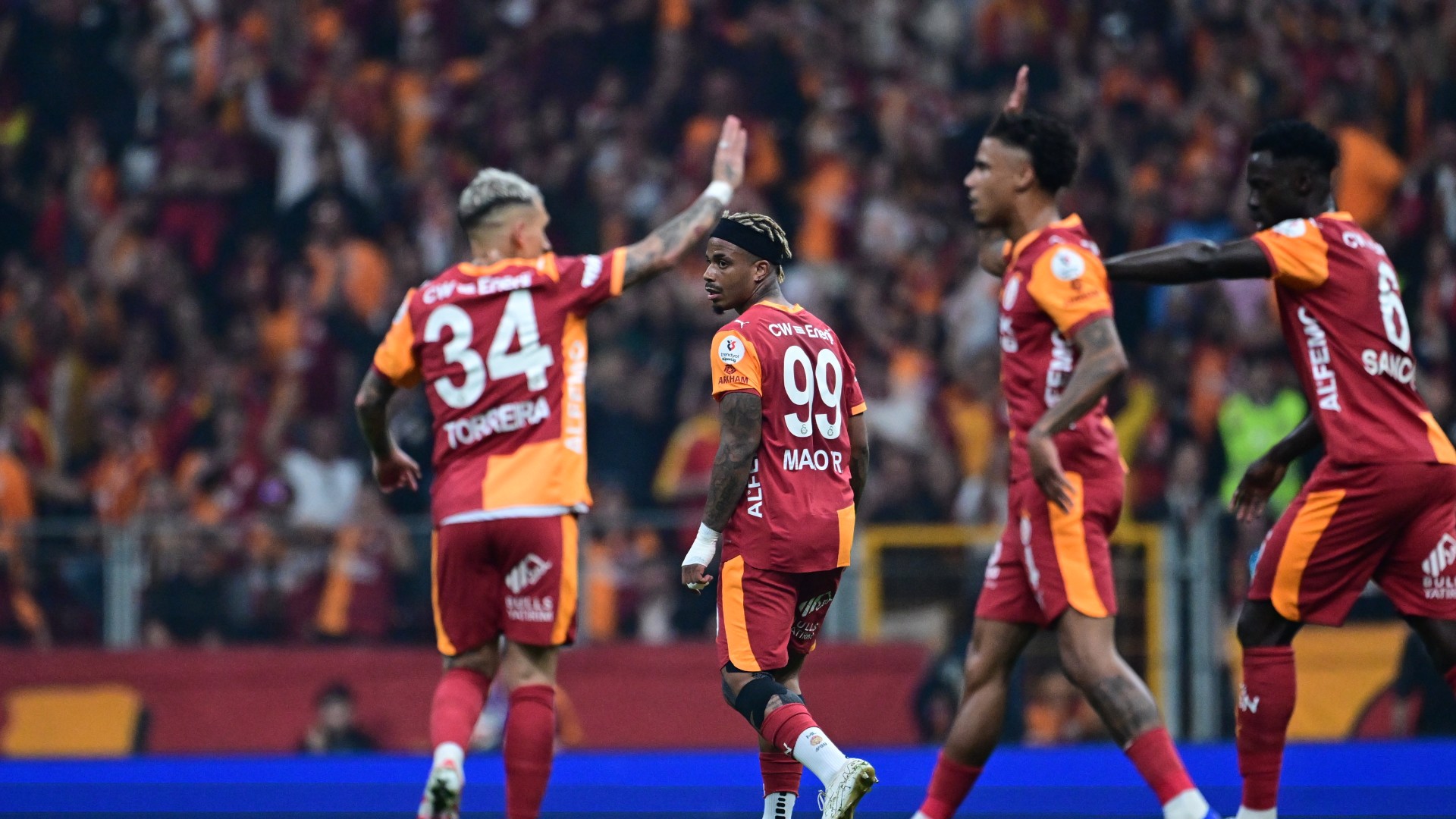 ŞAMPİYON GALATASARAY!