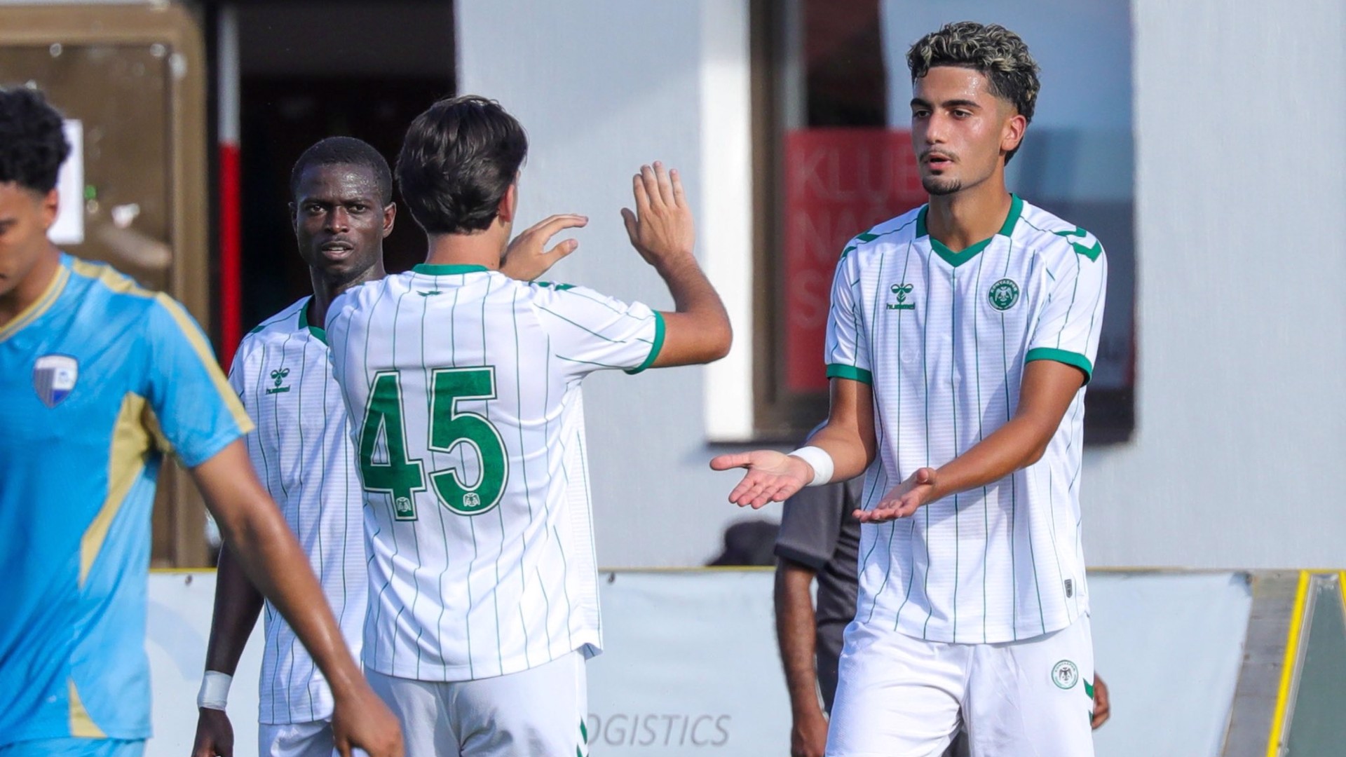 Konyaspor, Al Dhafra'yı 2 golle geçti