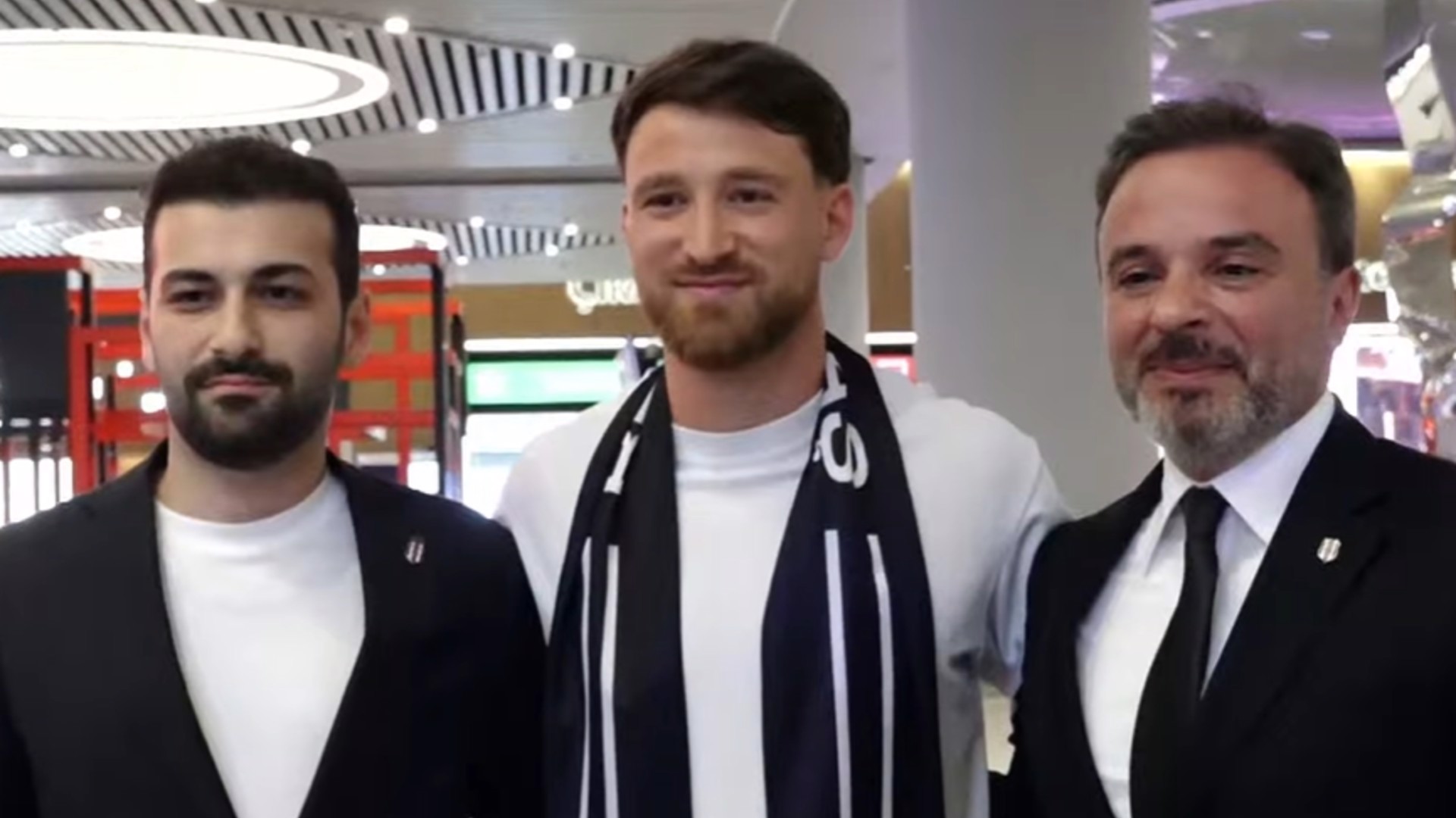 Salih Özcan, Beşiktaş için İstanbul'da