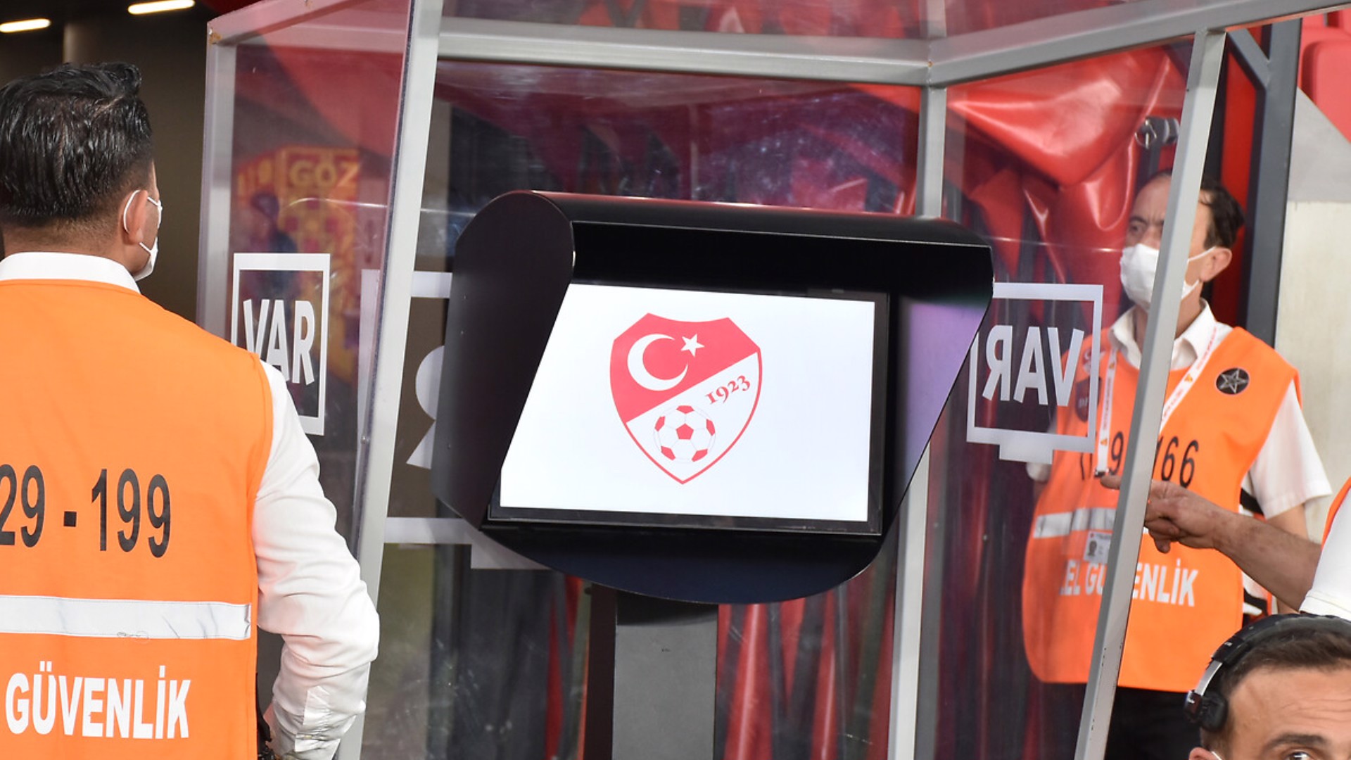 Derbinin VAR hakemi belli oldu
