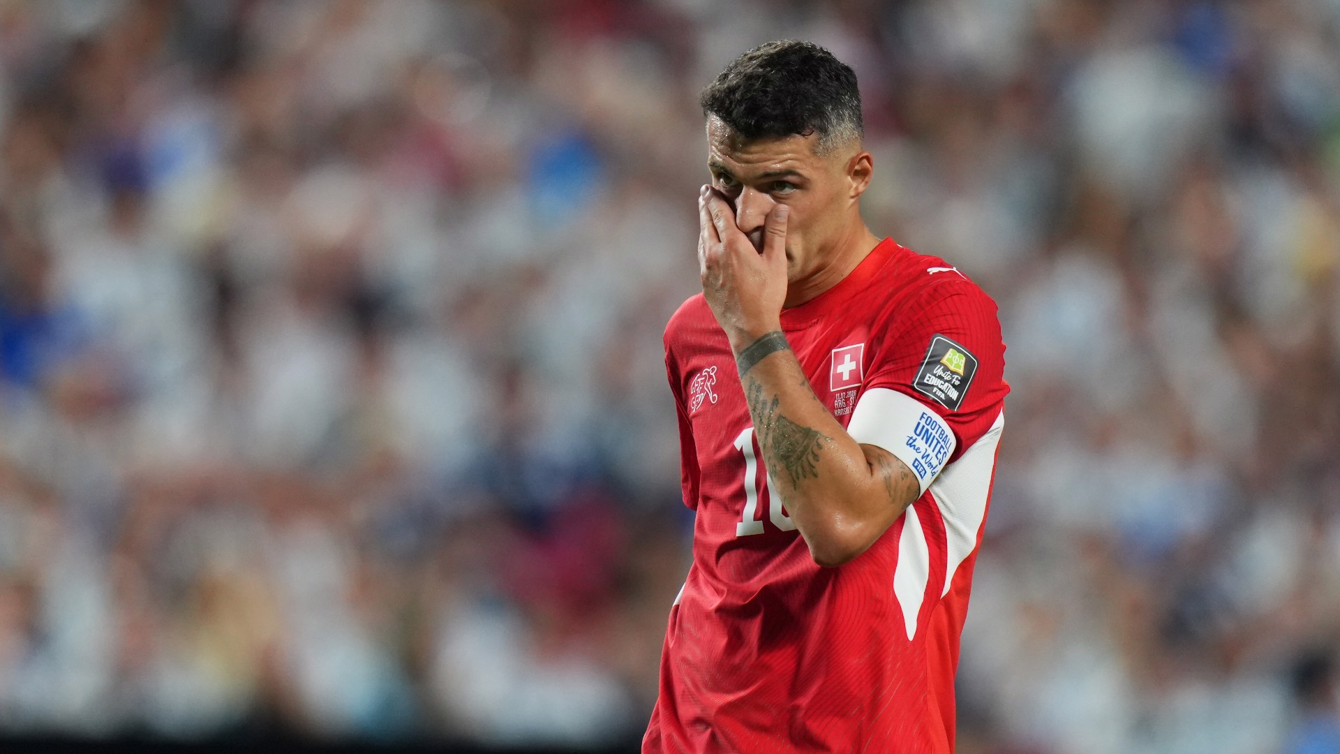 Xhaka'ya koronavirüs cezası