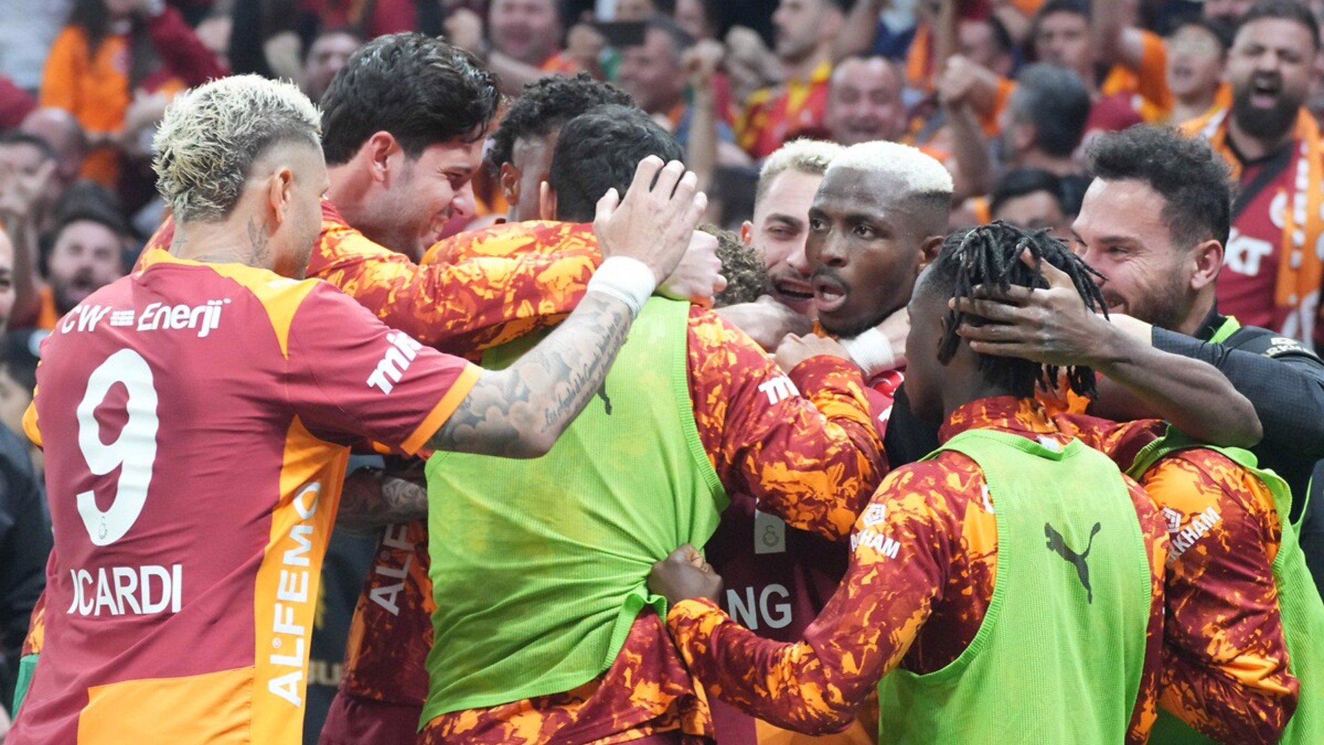 G.Saray sadece Bayern Münih'e geçildi