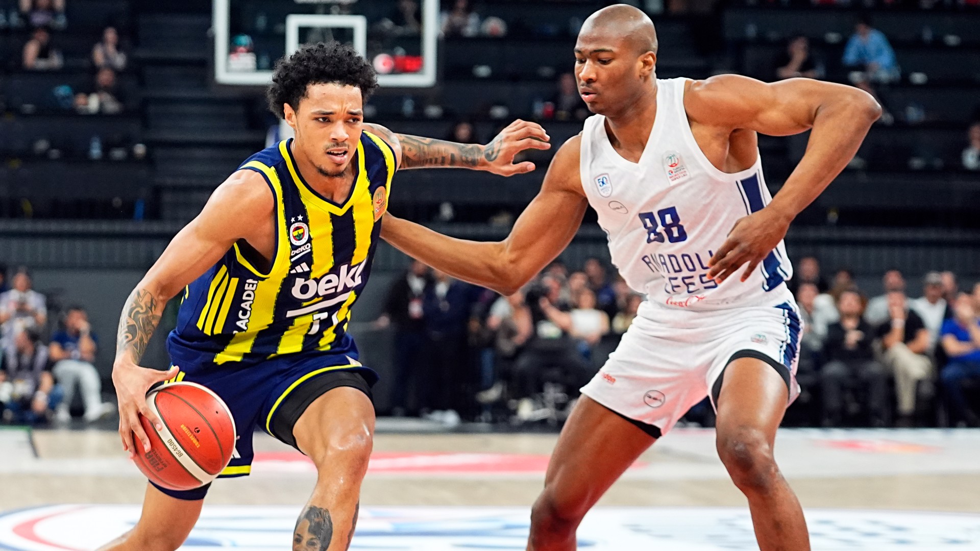 Fenerbahçe Beko ile Anadolu Efes eşleşti