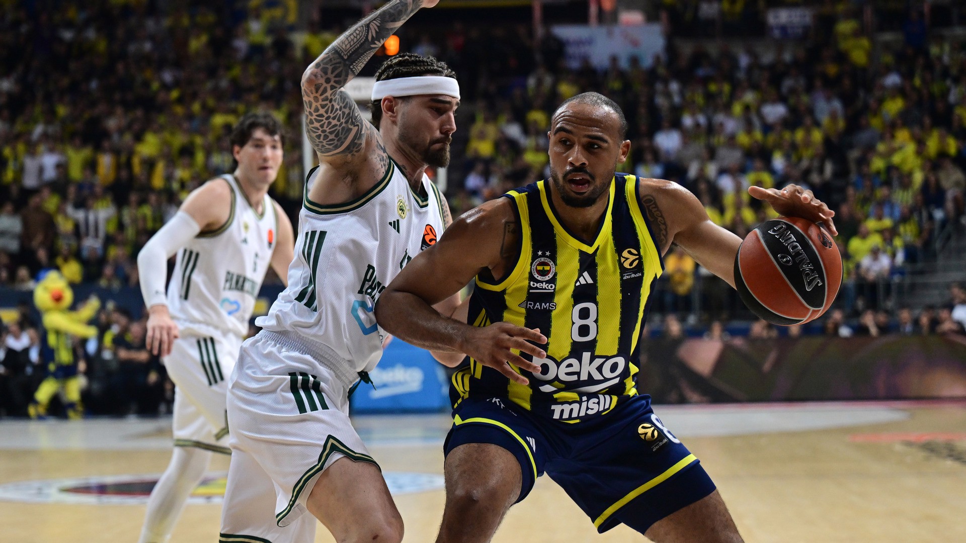 F.Beko, Barcelona'yı ağırlıyor