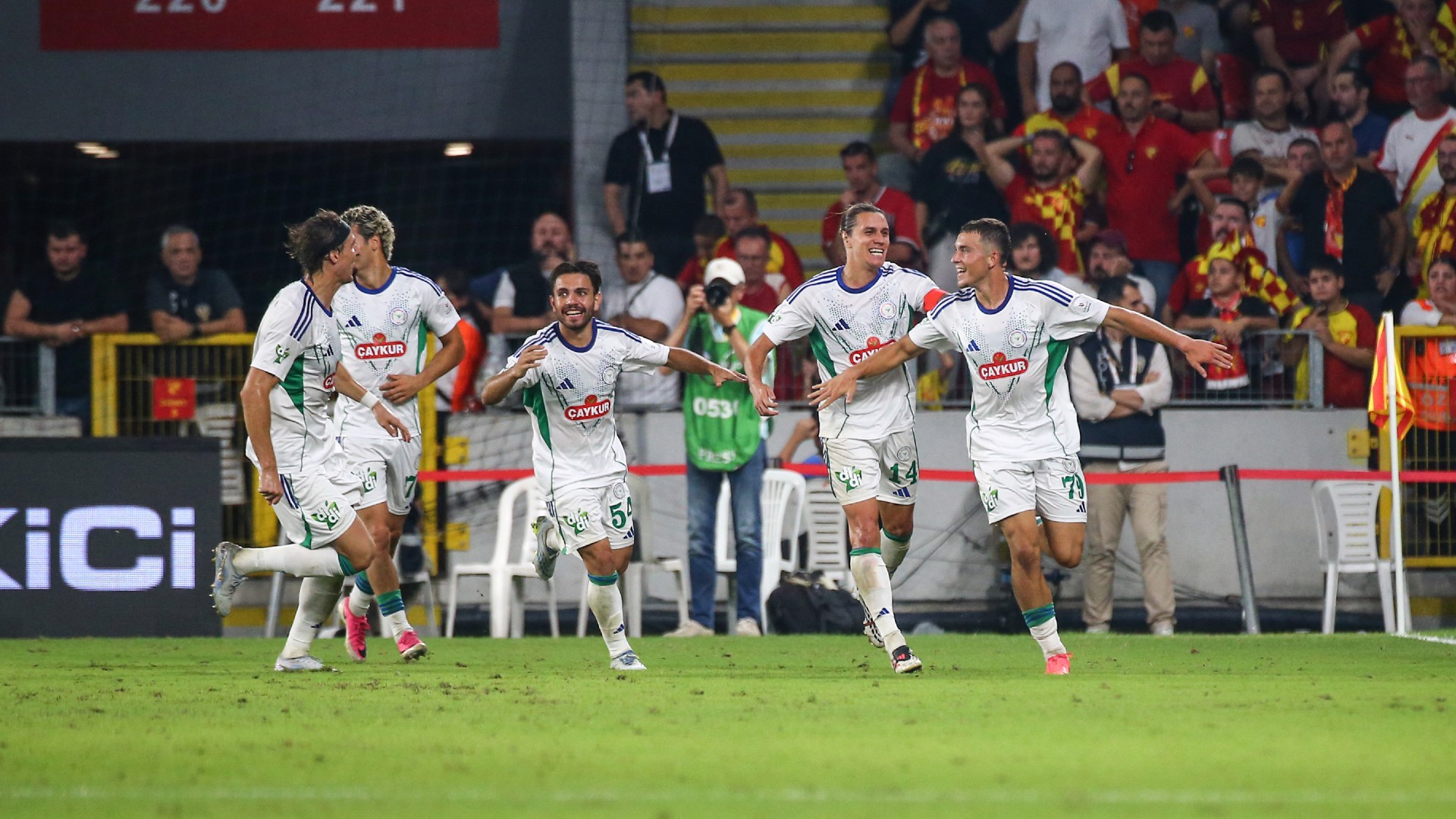 Rizespor deplasmanda bir başka