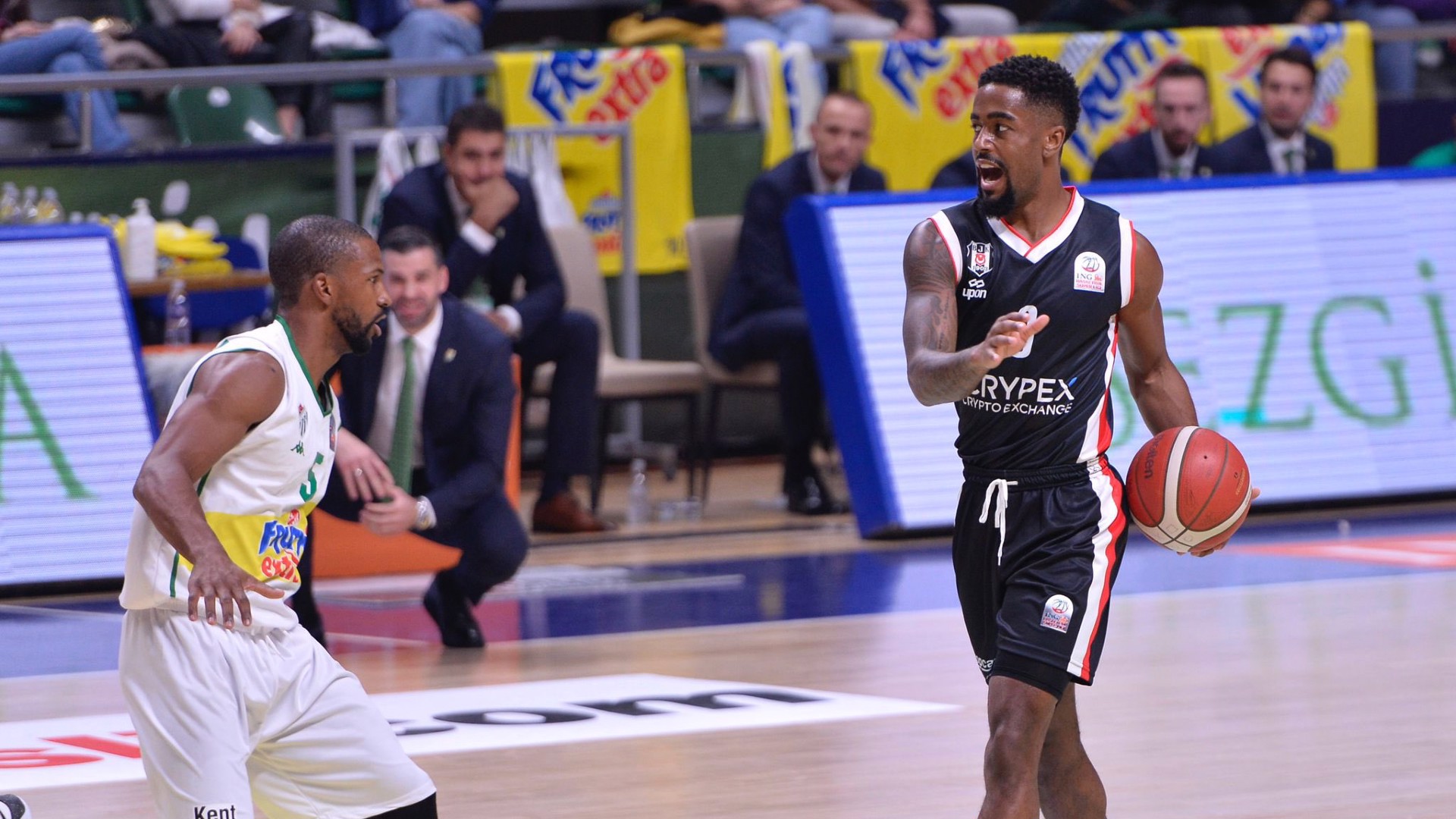 Beşiktaş'tan ilk galibiyet