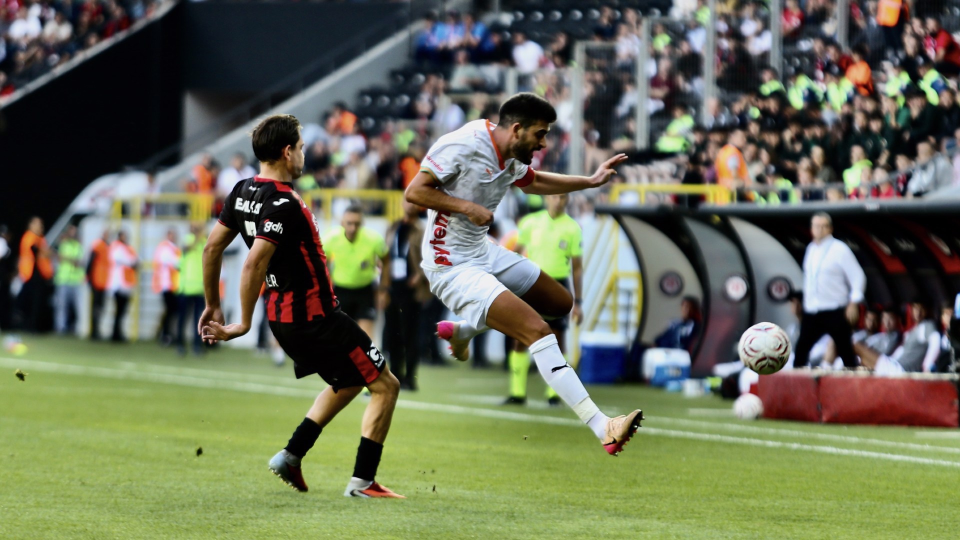 Alanyaspor deplasmanda kazandı