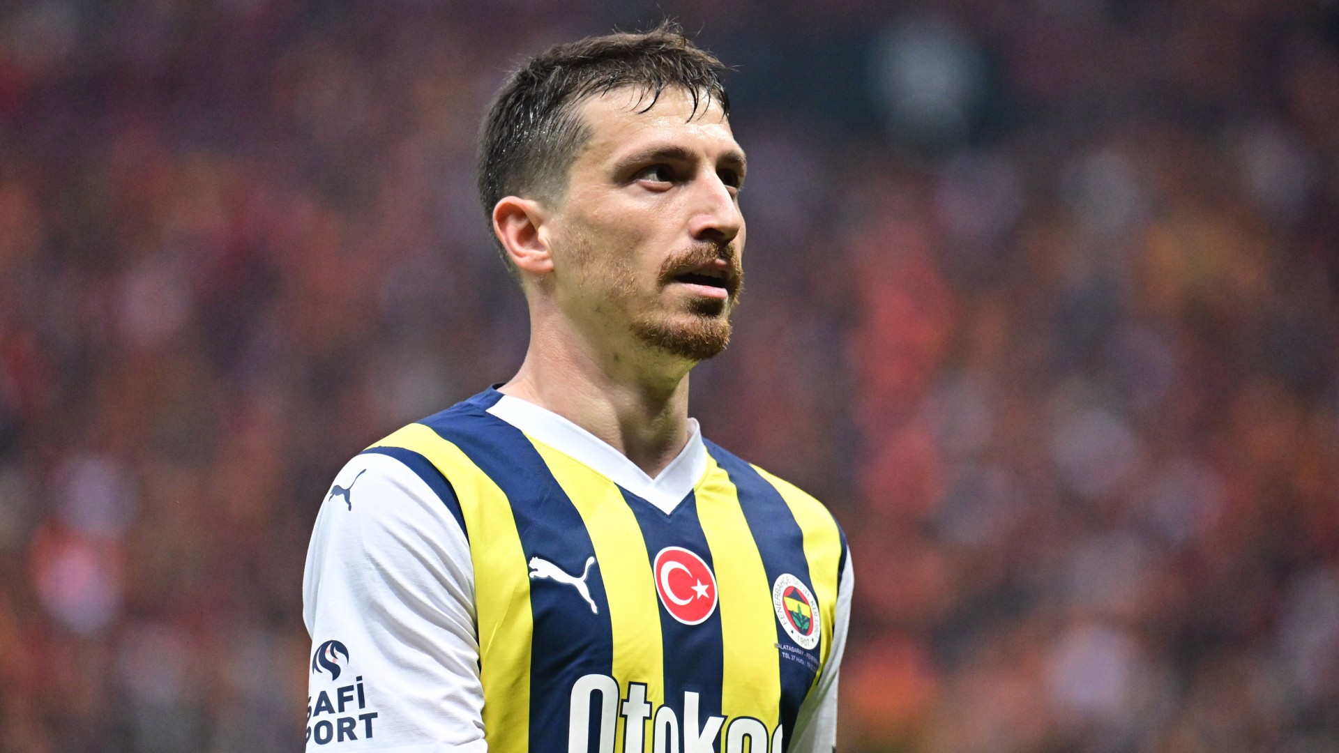 Mert Hakan'ın sözleşmesi uzatıldı