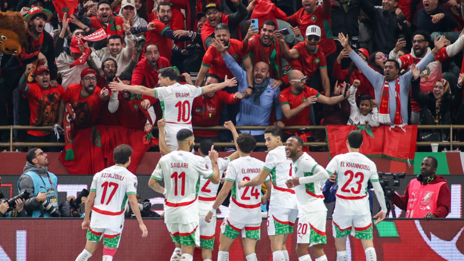 Le Maroc renoue avec les demi-finales en dominant...