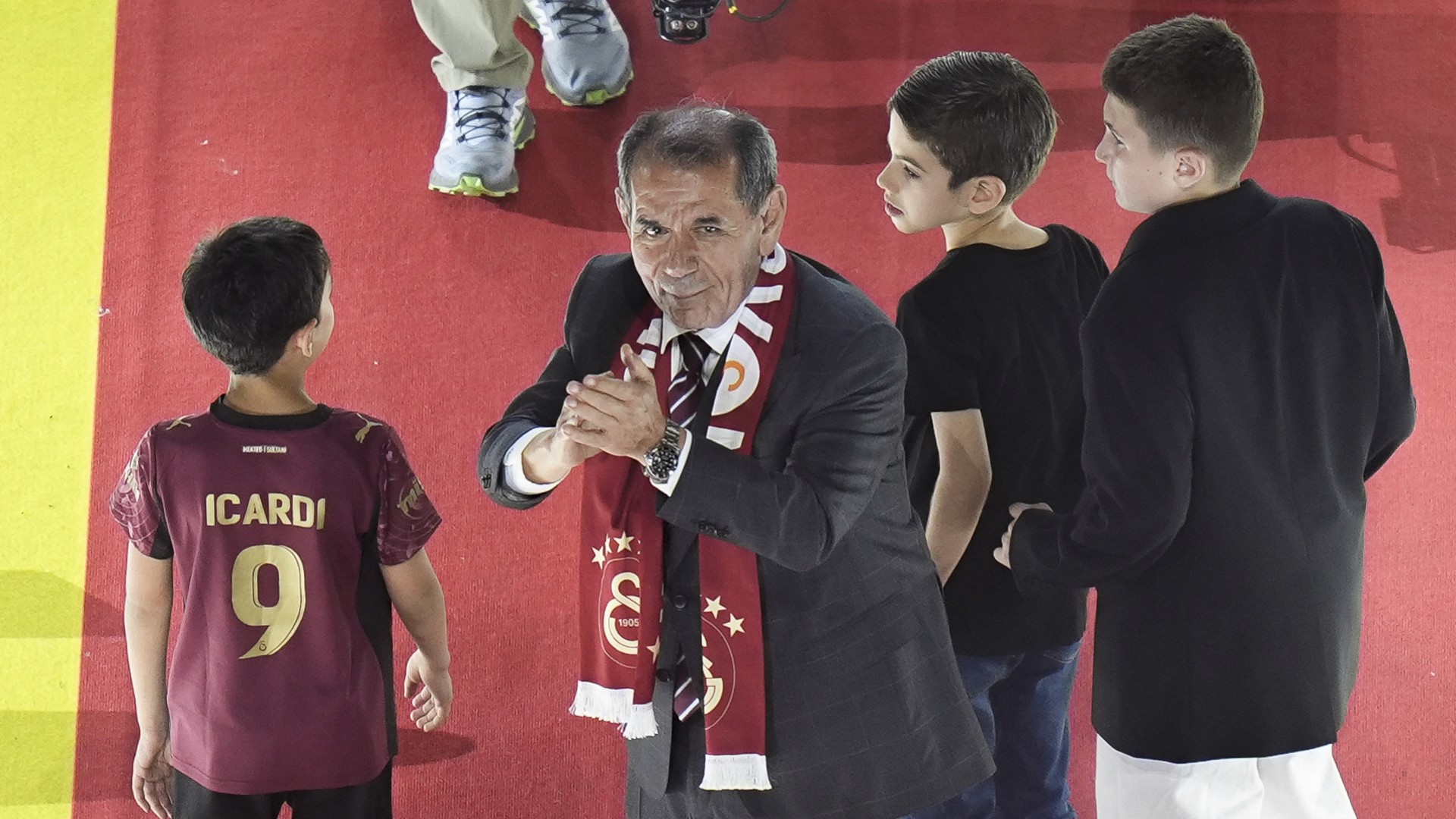 ''Galatasaraylılara kutlu olsun''