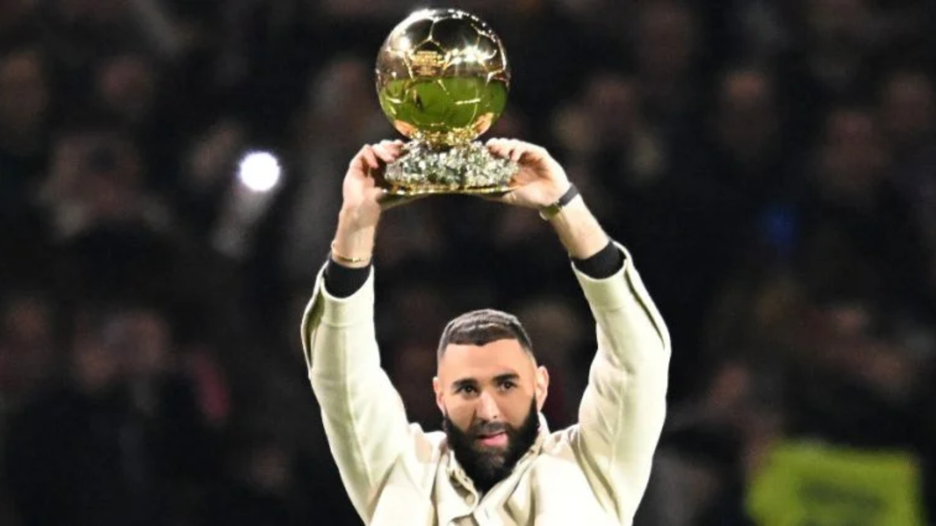 Benzema signe à Al-Ittihad 