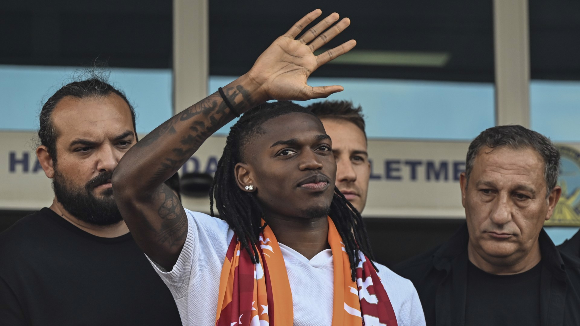 Leao, Galatasaray için İstanbul'da