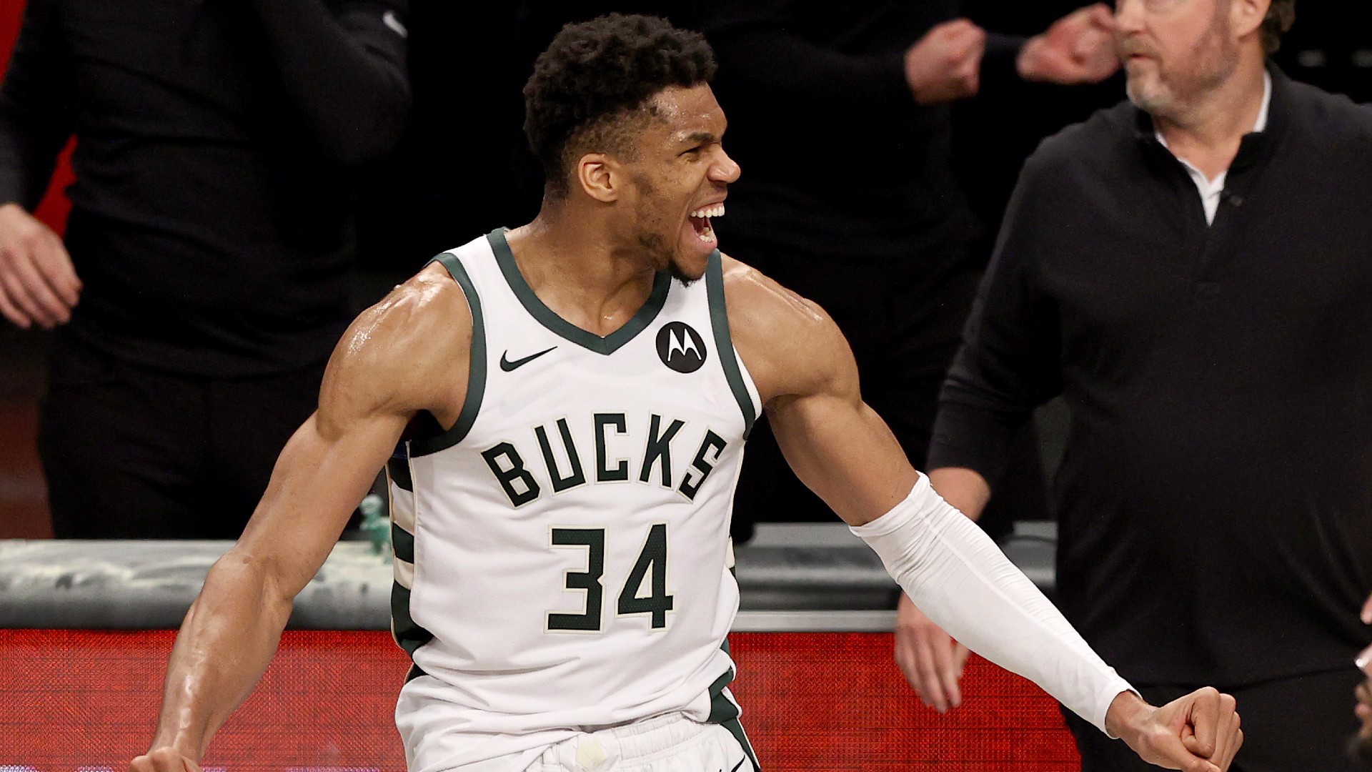 Bucks avantajı kaptı